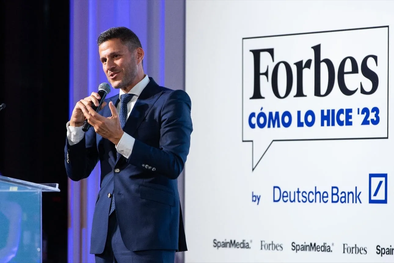 OK Group Founder and President Othman Ktiri receives the Forbes “How I Did It” Award